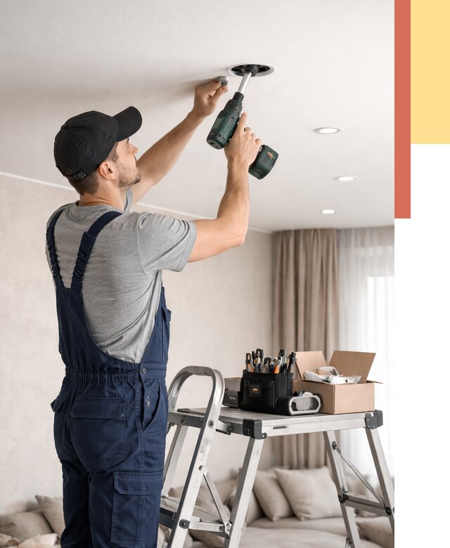 Установка и монтаж точечных светильников в натяжной потолок в Сланцах от 1860 руб. | ОТДЕЛОЧНИК-Слы