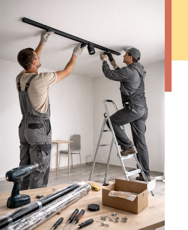 Установка трековых светильников в натяжной потолок в Сланцах от 4339 руб. | ОТДЕЛОЧНИК-Слы